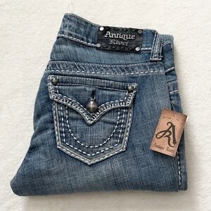Antique River blue jeans new with tags